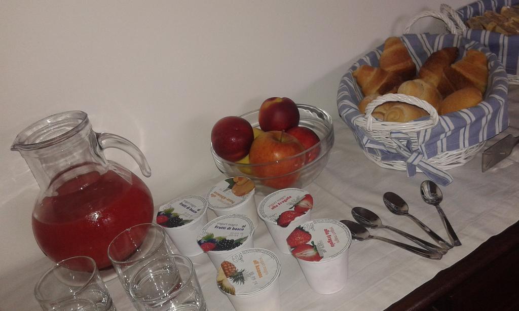 B&B La Coccarda CastellʼAlfero Zewnętrze zdjęcie