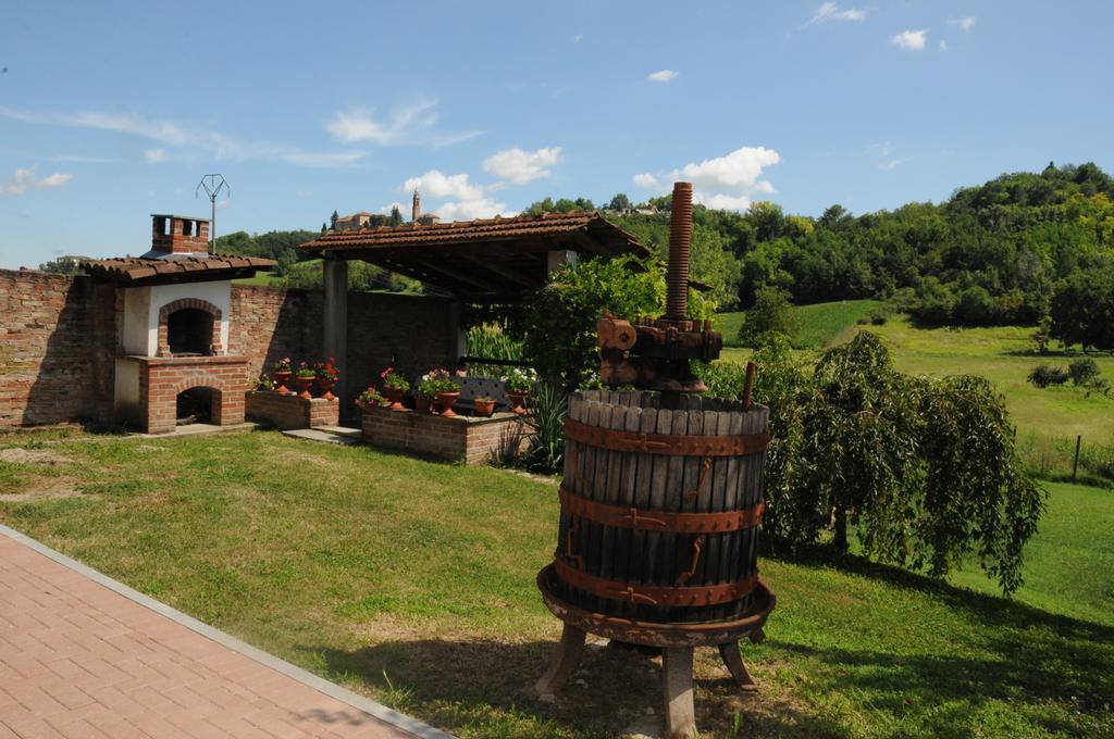 B&B La Coccarda CastellʼAlfero Zewnętrze zdjęcie